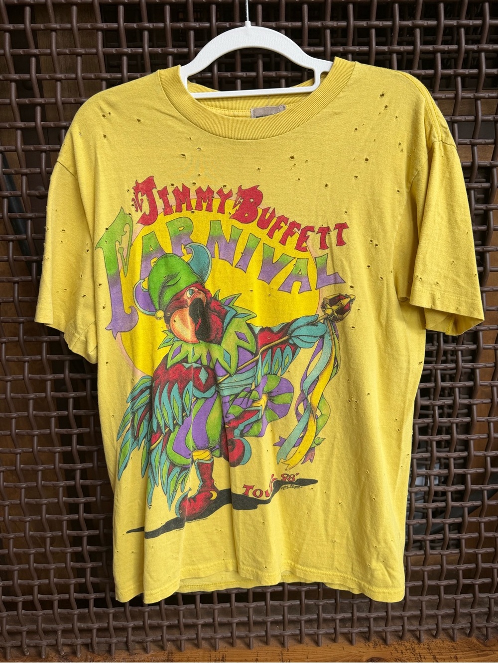 Vintage Jimmy Buffett Carnival Tour ’98 Distressed Graphic Tee